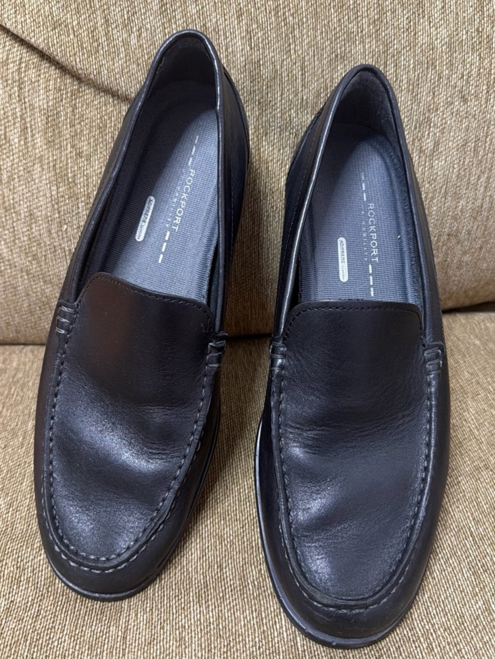 Men’s Rockport Black Leather Slip-On Loafers Size 11M Very Good